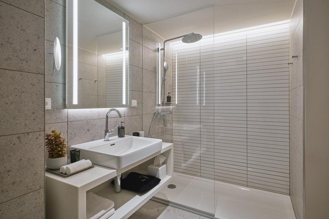 Adina Belvedere Hotel 4*